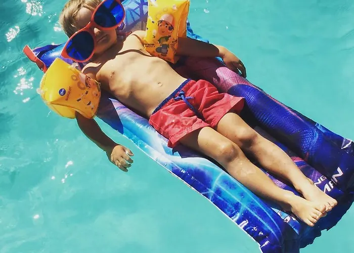 Casa Rural Flores Amarillas * Almoharin